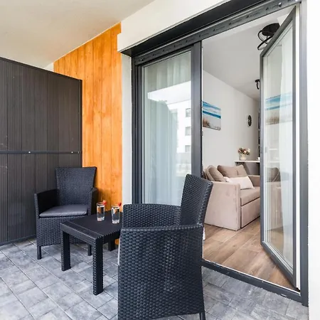 Apartament With Parking - Klimaty Baltyku By Renters Dziwnów